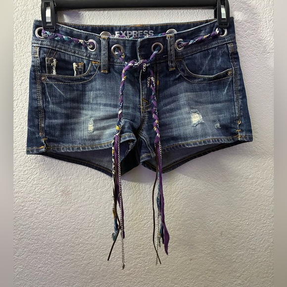 Express Distressed Denim Shorts with Boho Belt 0 - Picture 2 of 16